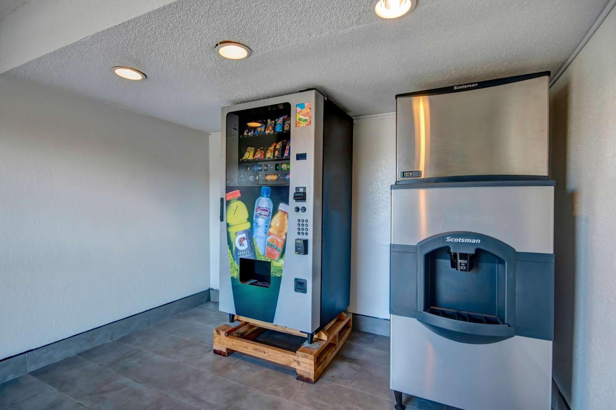 Motel 6 Columbus Oh - Osu North Экстерьер фото