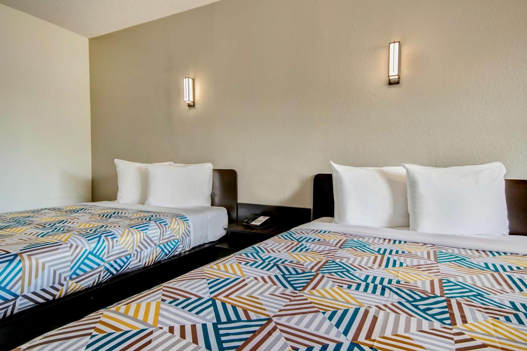 Motel 6 Columbus Oh - Osu North Экстерьер фото