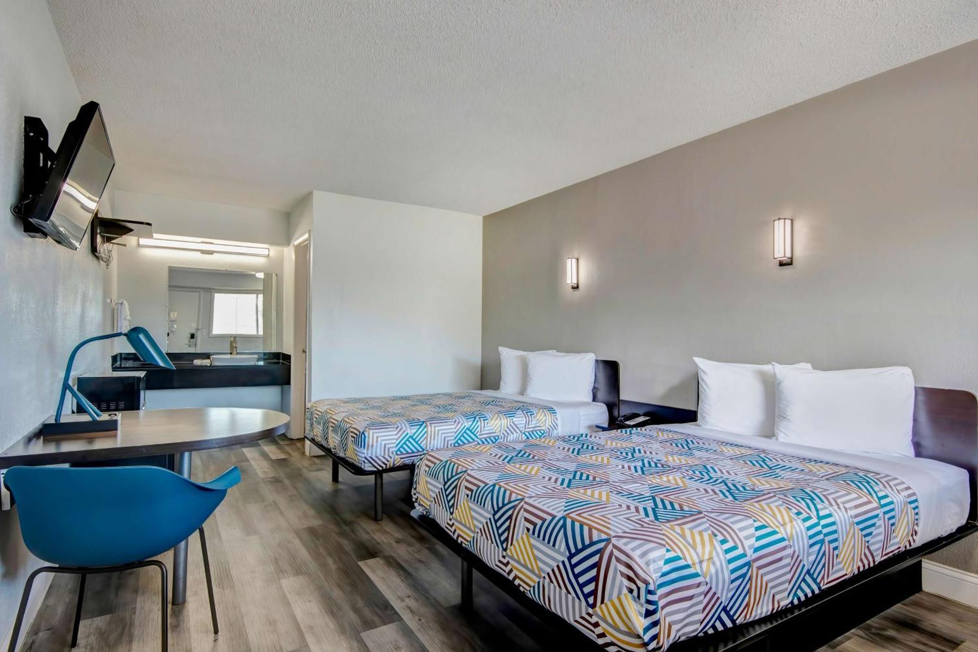 Motel 6 Columbus Oh - Osu North Экстерьер фото