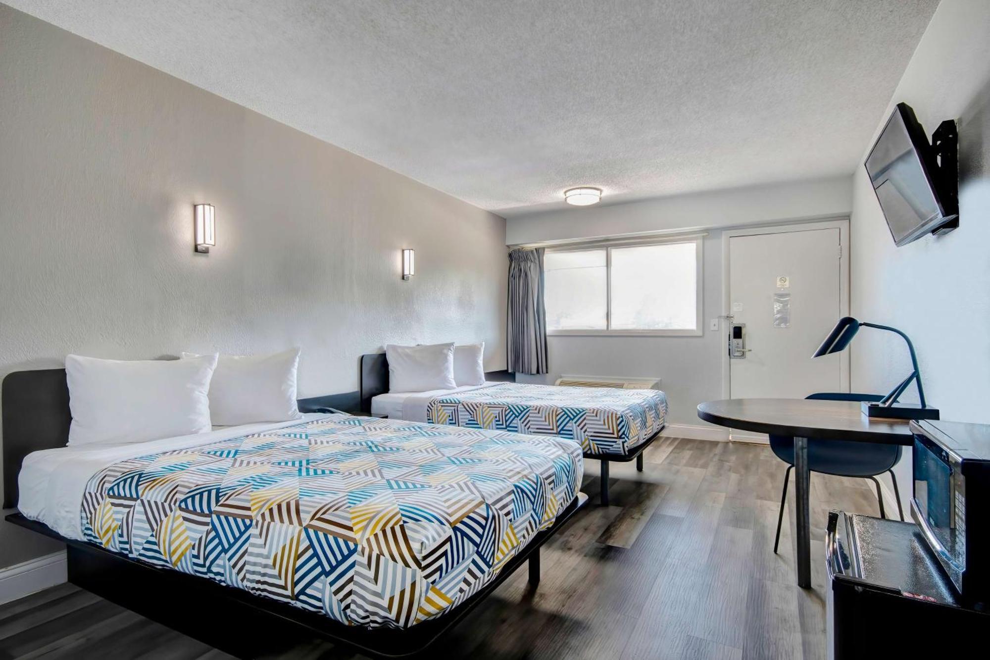 Motel 6 Columbus Oh - Osu North Экстерьер фото
